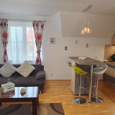 Smiley Apartment Sybin Zewnętrze zdjęcie