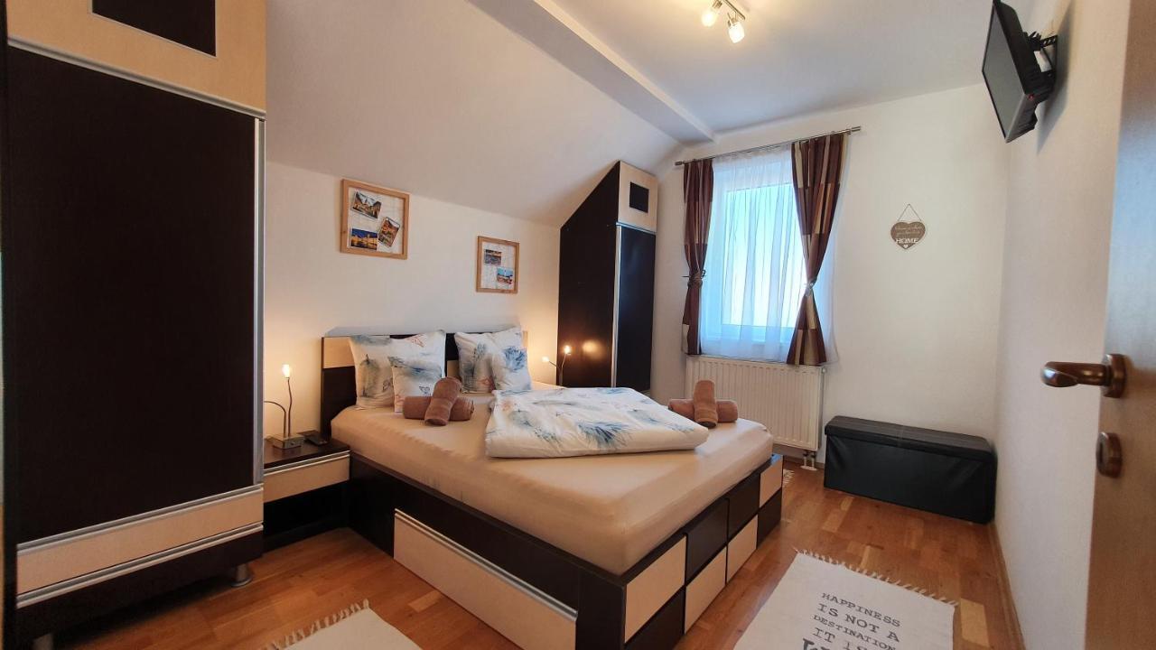 Smiley Apartment Sybin Zewnętrze zdjęcie