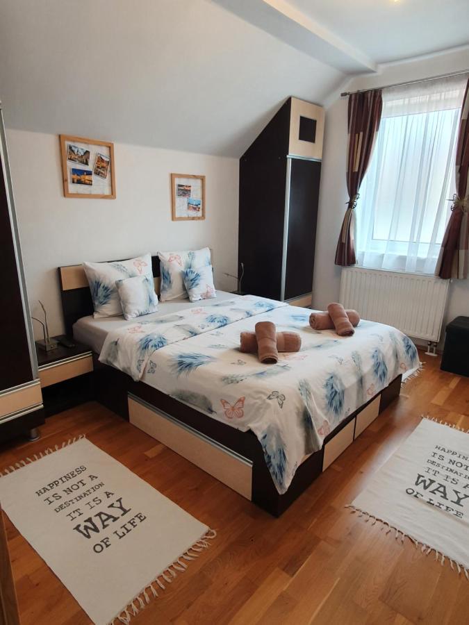 Smiley Apartment Sybin Zewnętrze zdjęcie